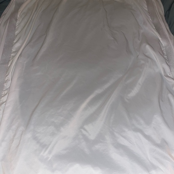 Luxurious Twin, Extra Long Fitted Mattress Cover - Picture 3 of 7